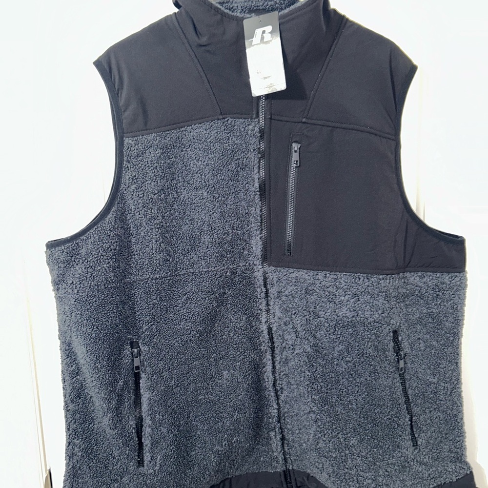 Brand new men’s size 2xl vest